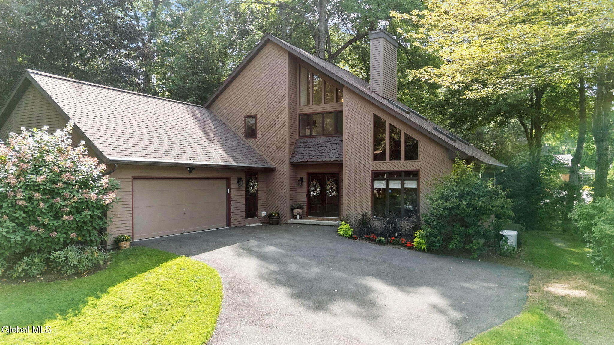 25 Oaktree Lane — photo