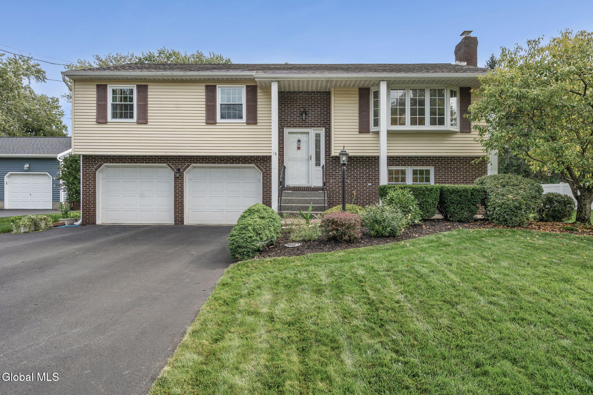 15 Willoughby Drive — photo