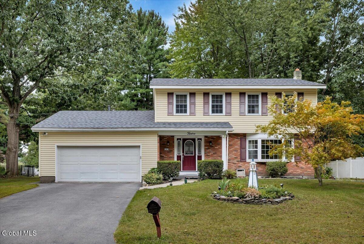 12 Chris Drive — photo