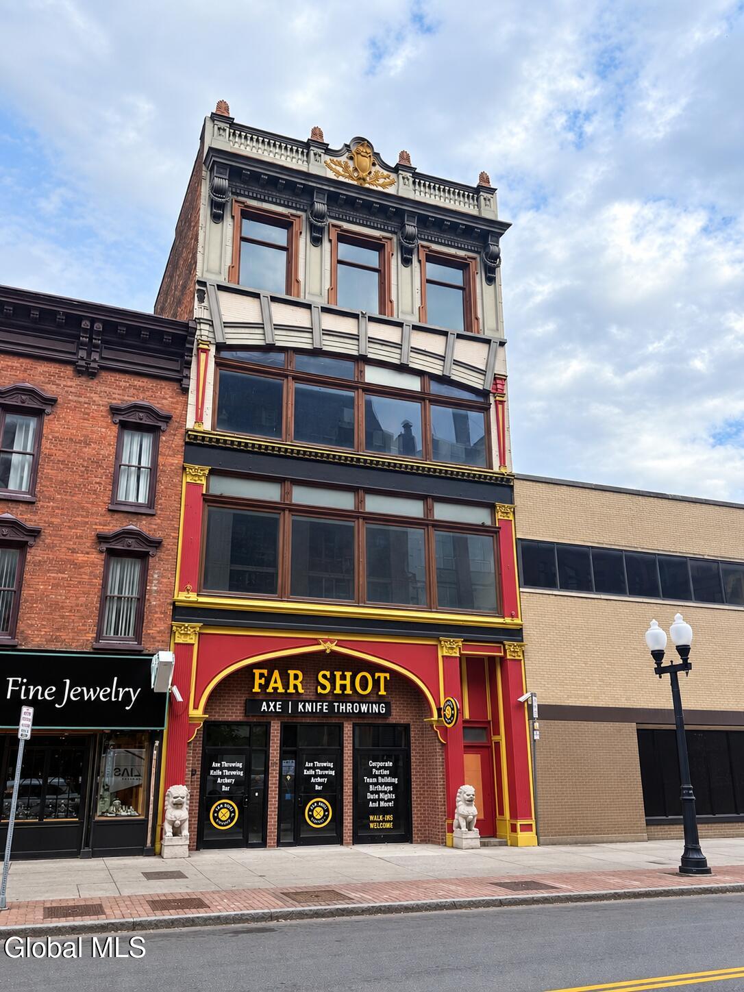 69 N Pearl Street — photo