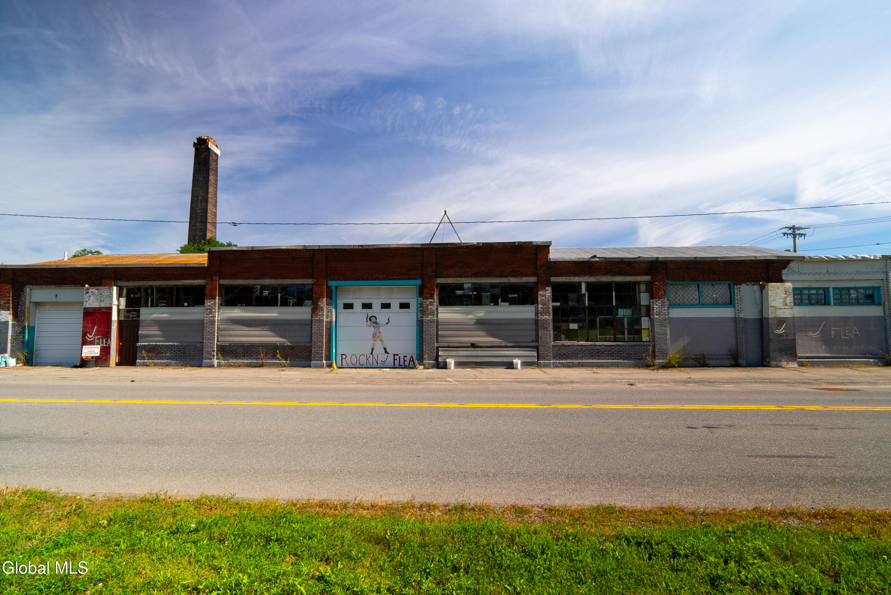 397 W Main Street — photo