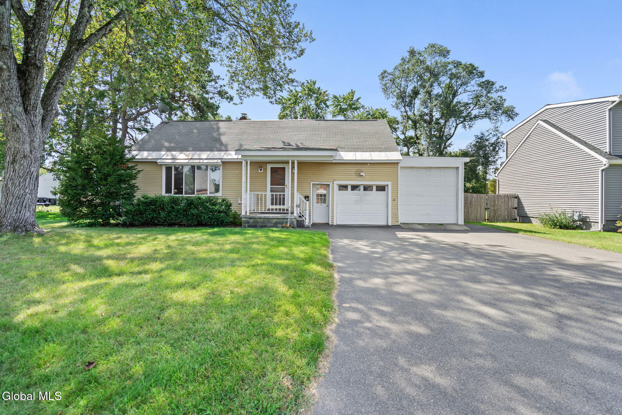 1039 Bill Road — photo