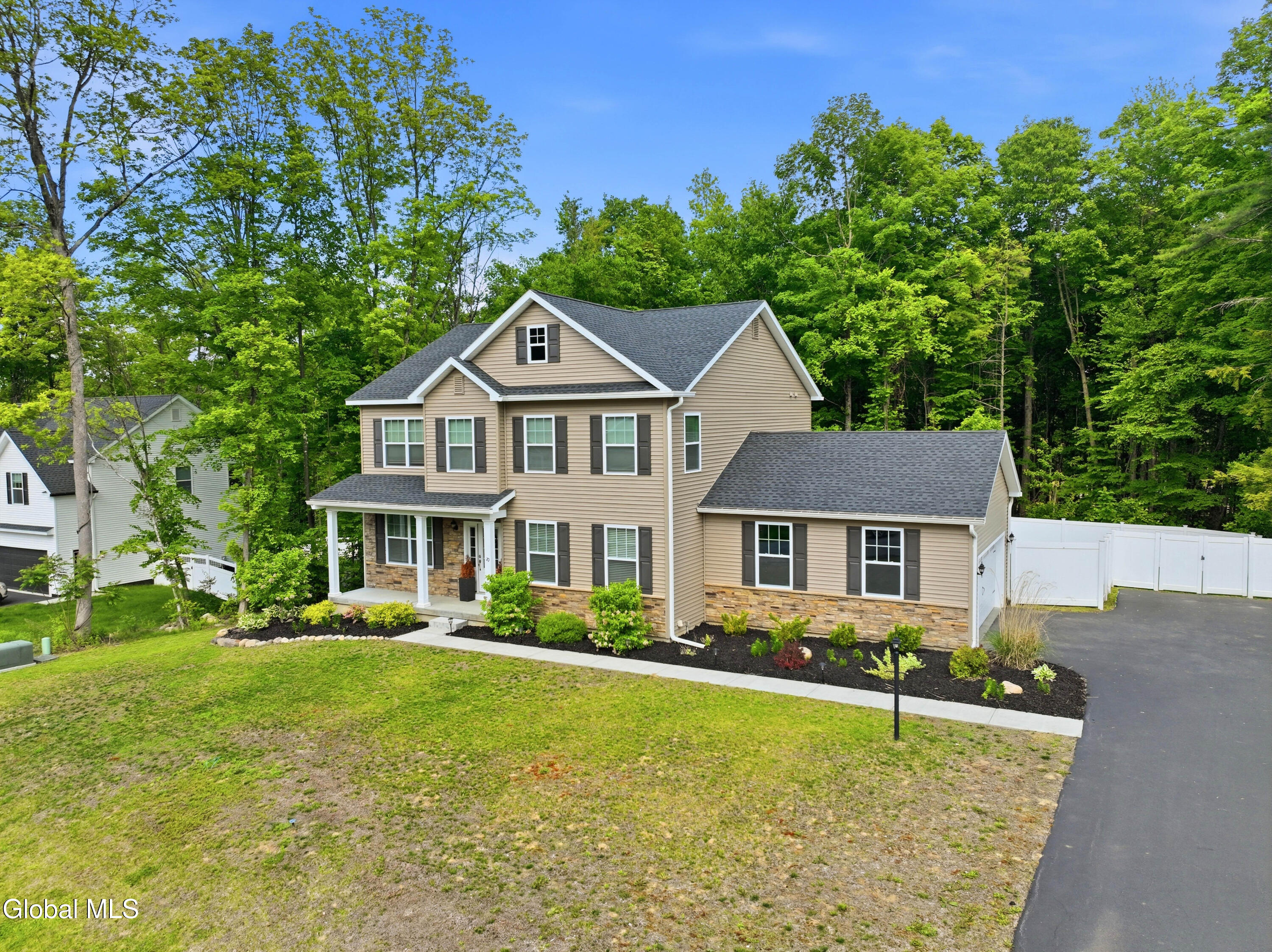 29 Stone Ridge Road — photo
