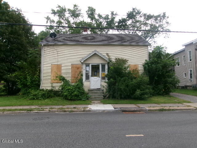197 W Fulton Street — photo