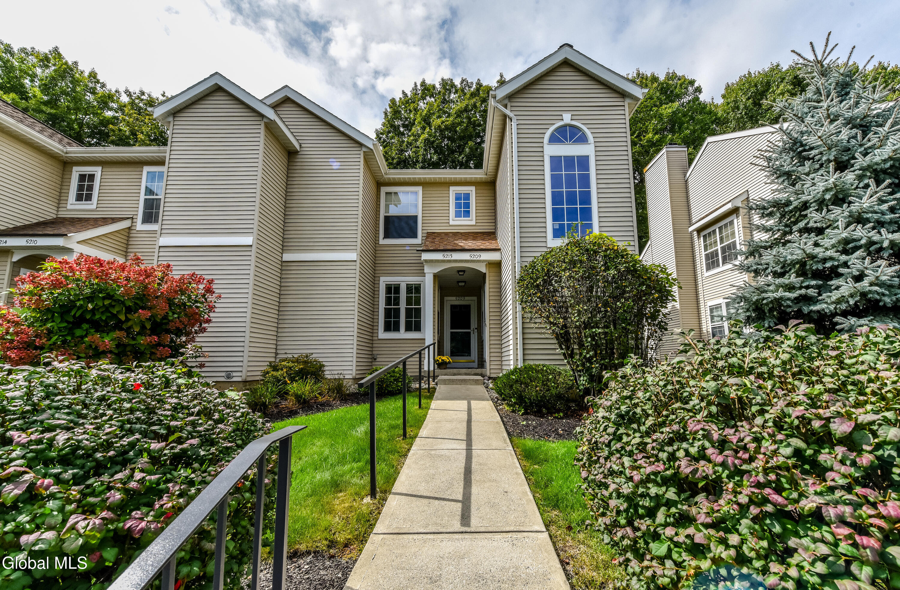 5209 Forest Point Drive — photo