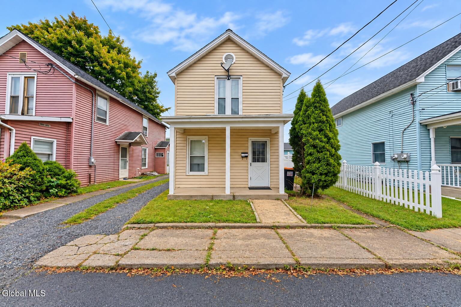 512 Grand Street — photo