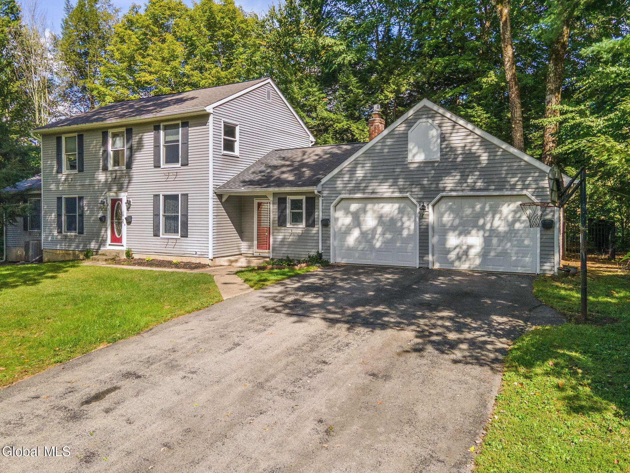 48 Castleberry Drive — photo
