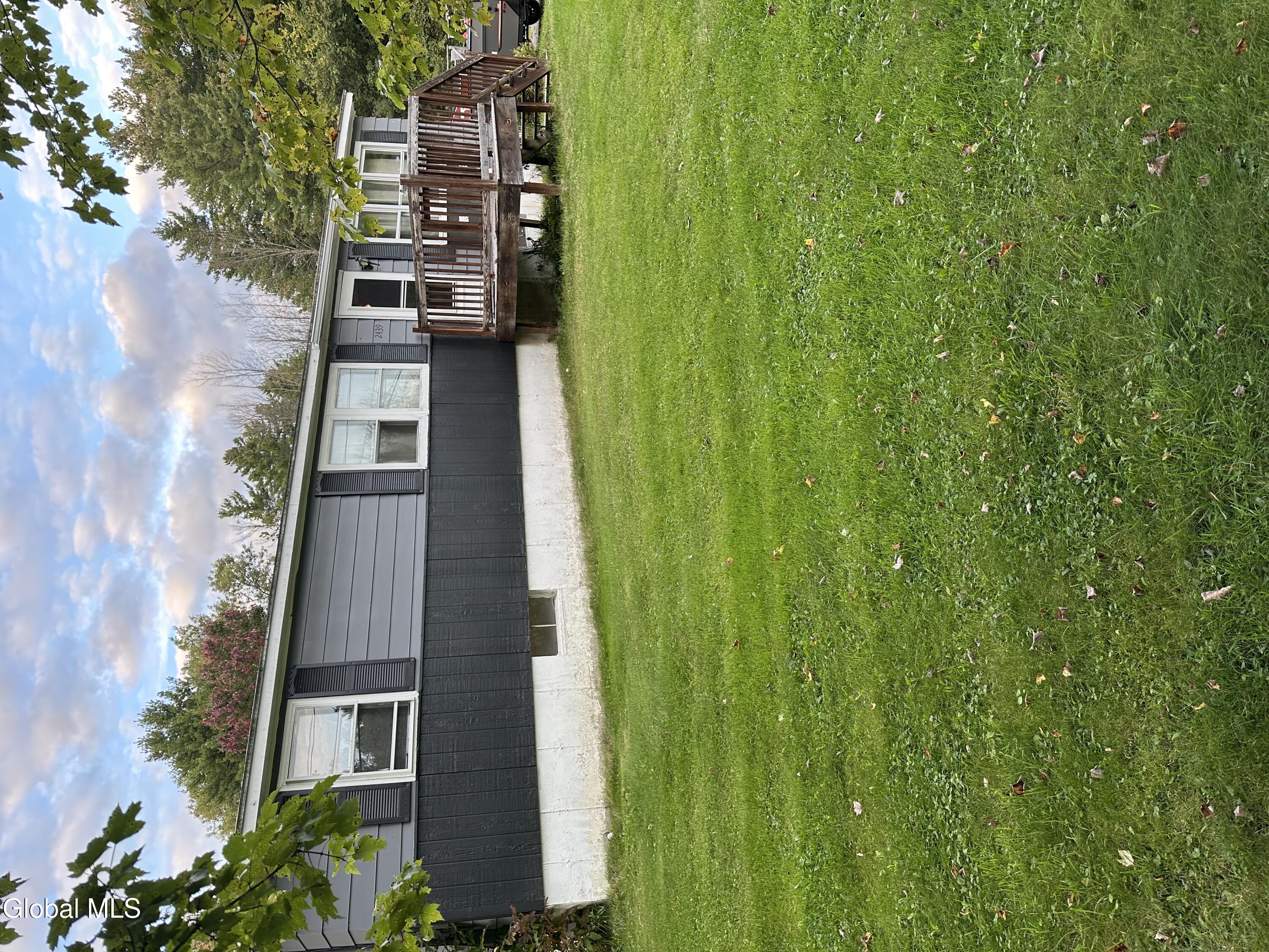 2439 County Highway 107 — photo