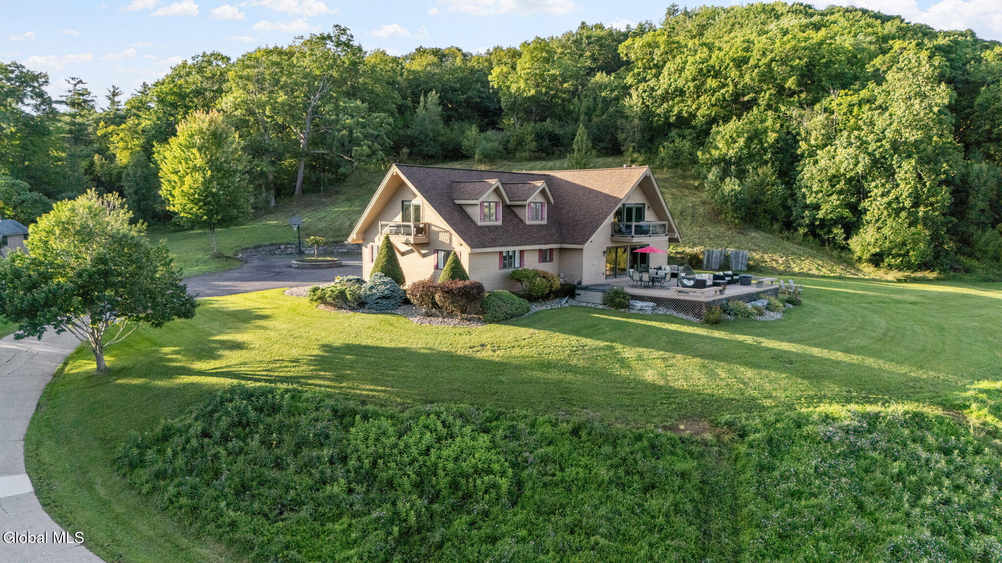 248 Indian Ledge Road — photo