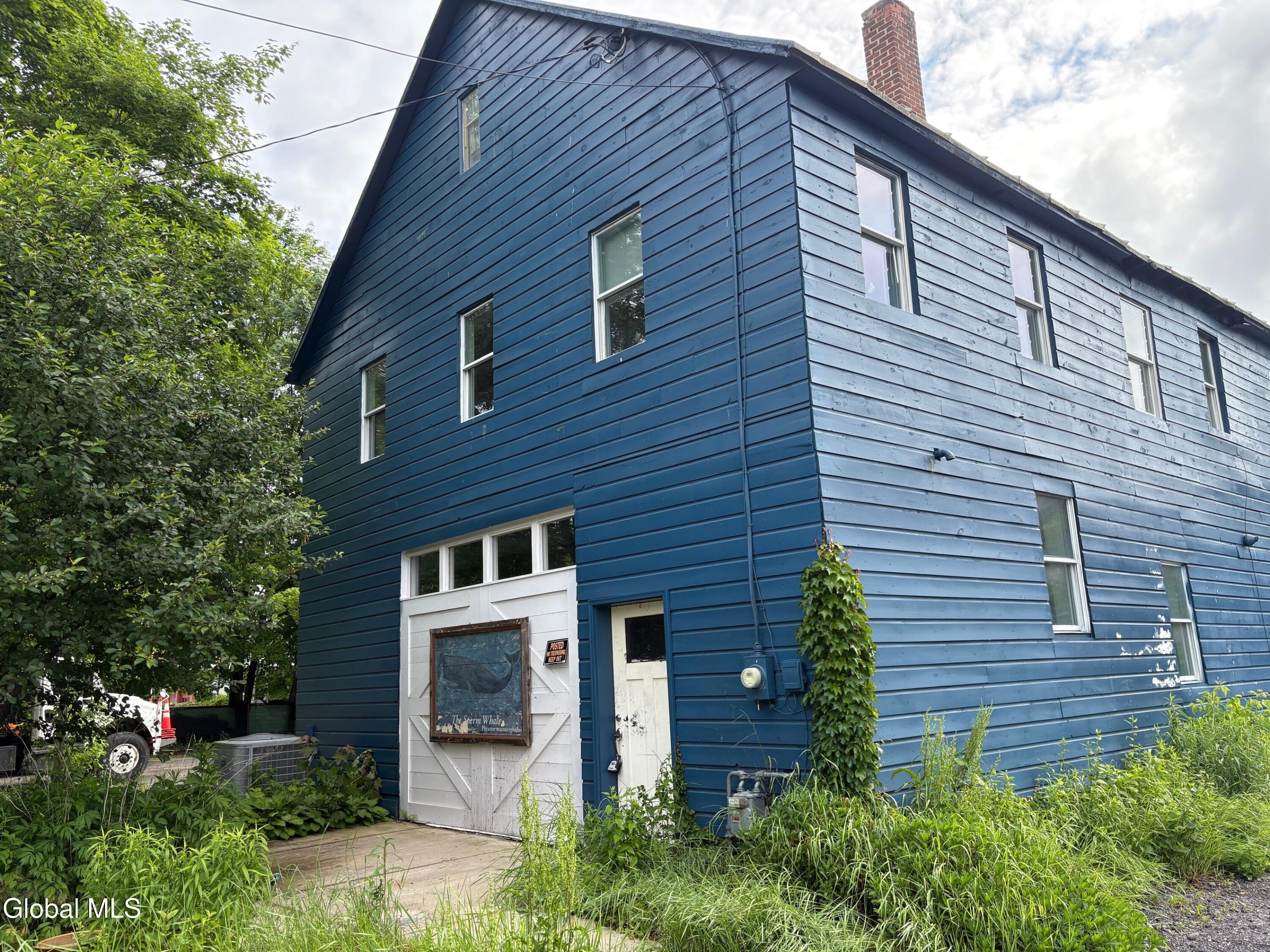 10 Thompson Street — photo