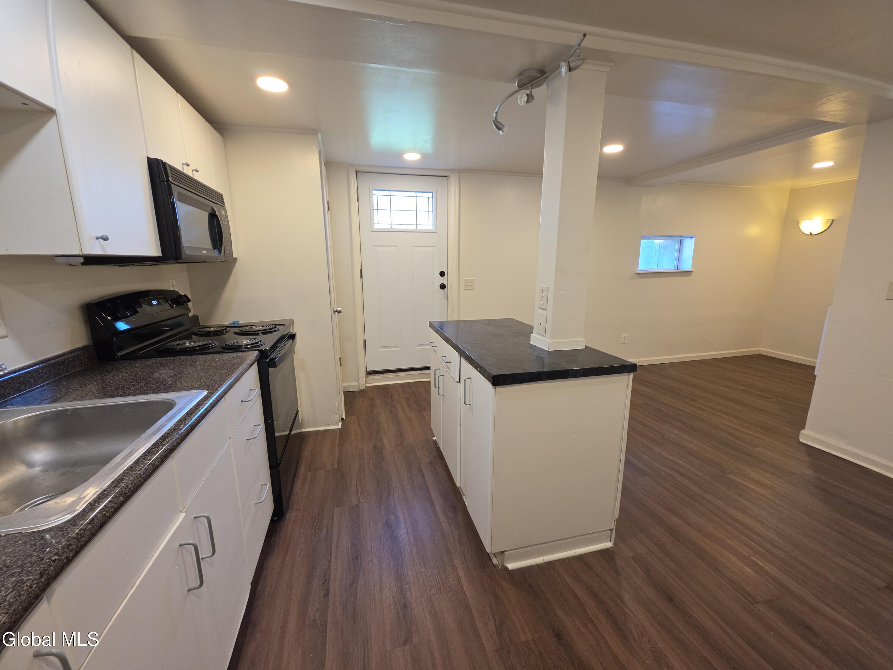 11 Elm Street, Basement — photo