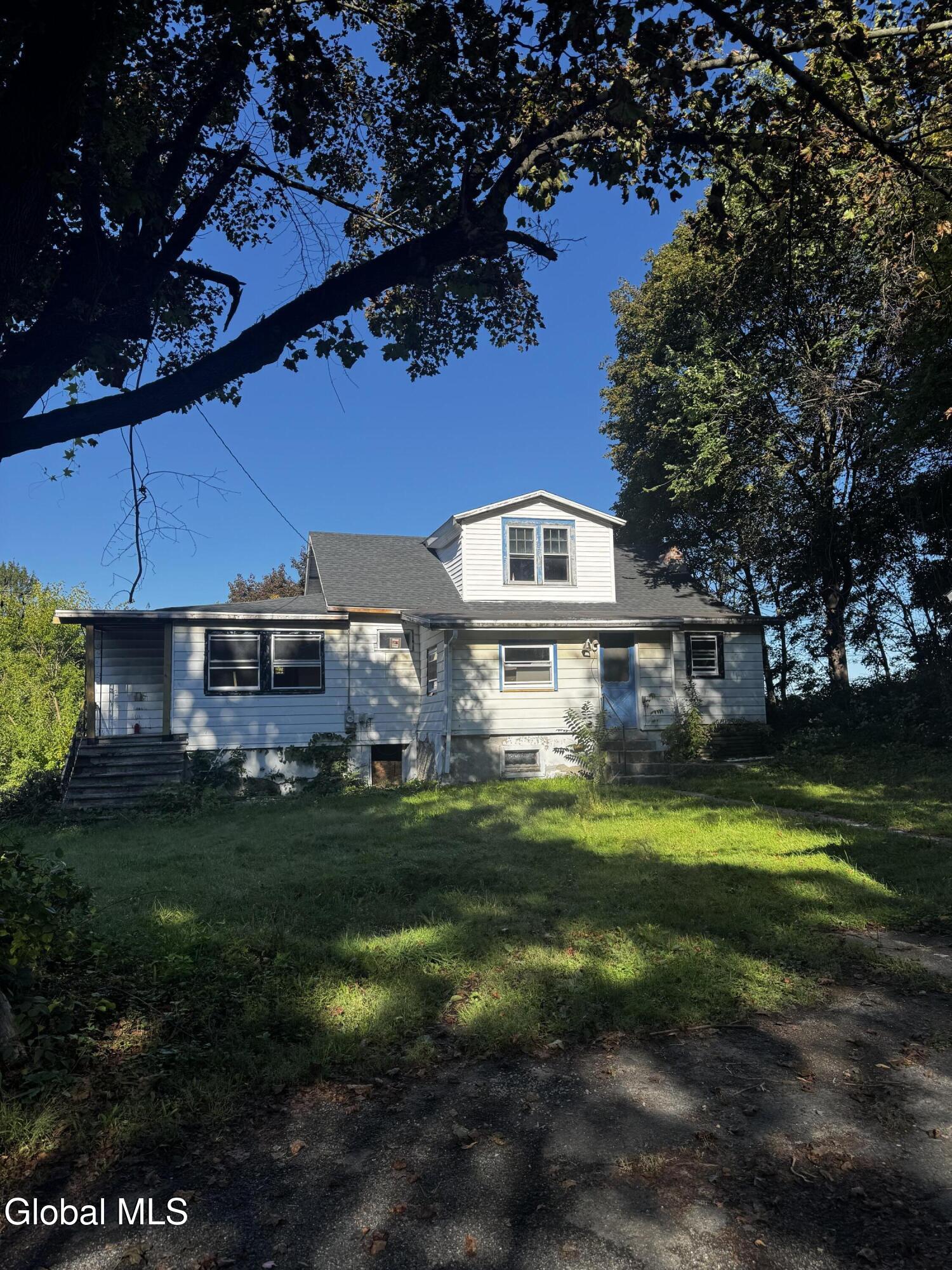 1 Tucker Avenue — photo