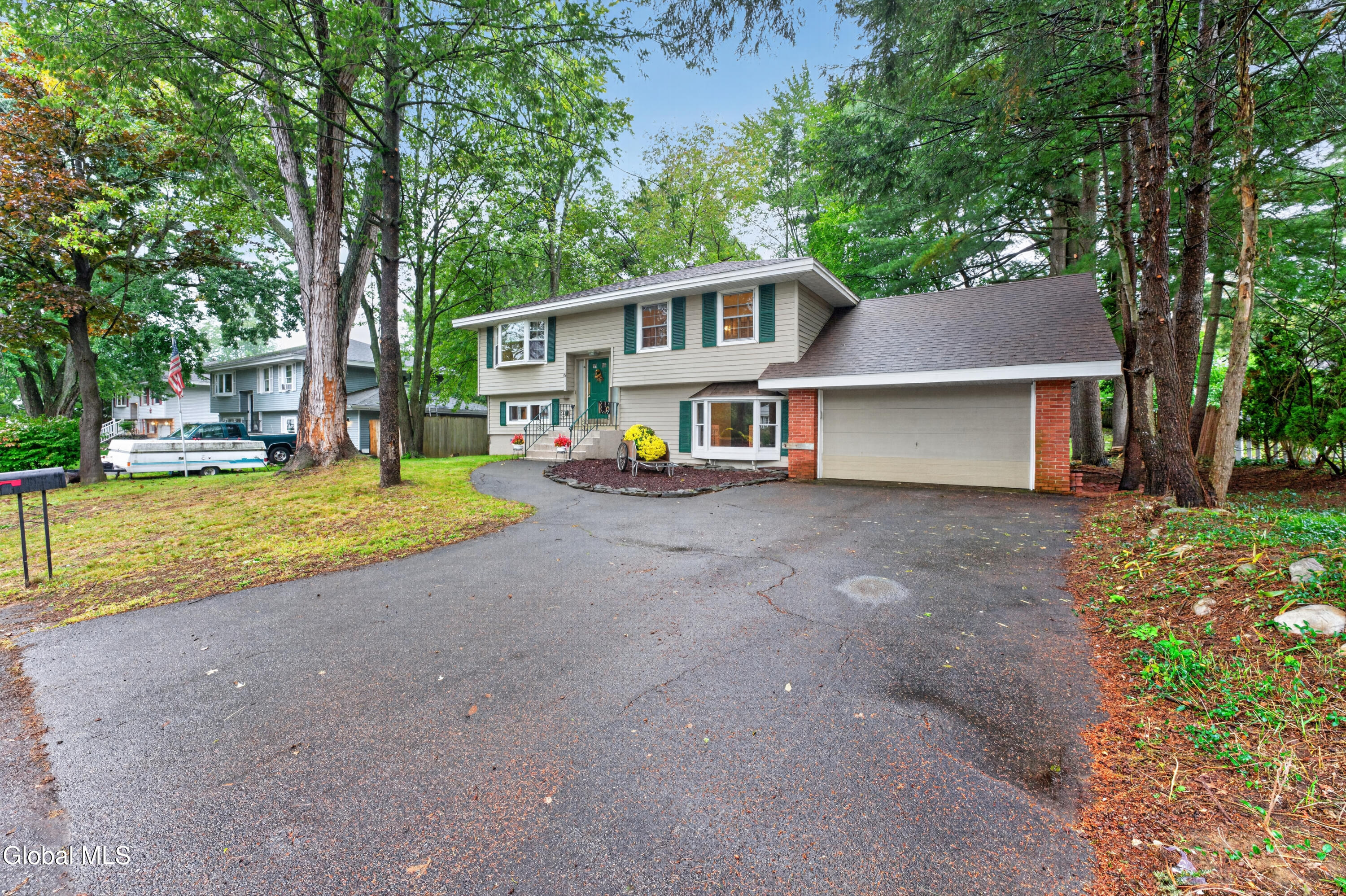 6 Morone Place — photo