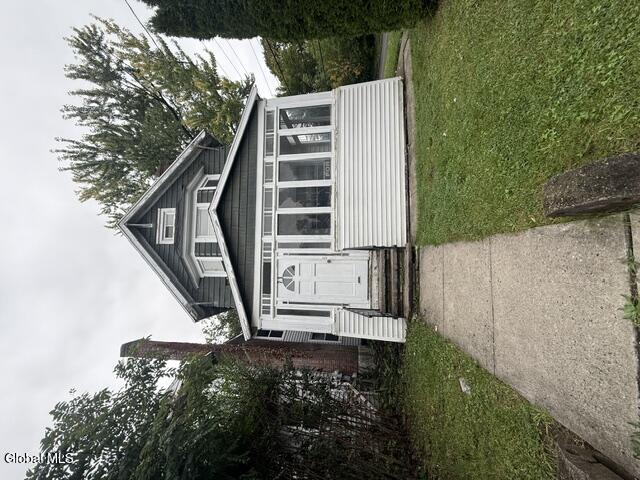 71 Hollywood Avenue — photo