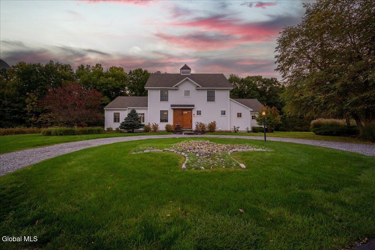13 Saratoga Farm Road — photo