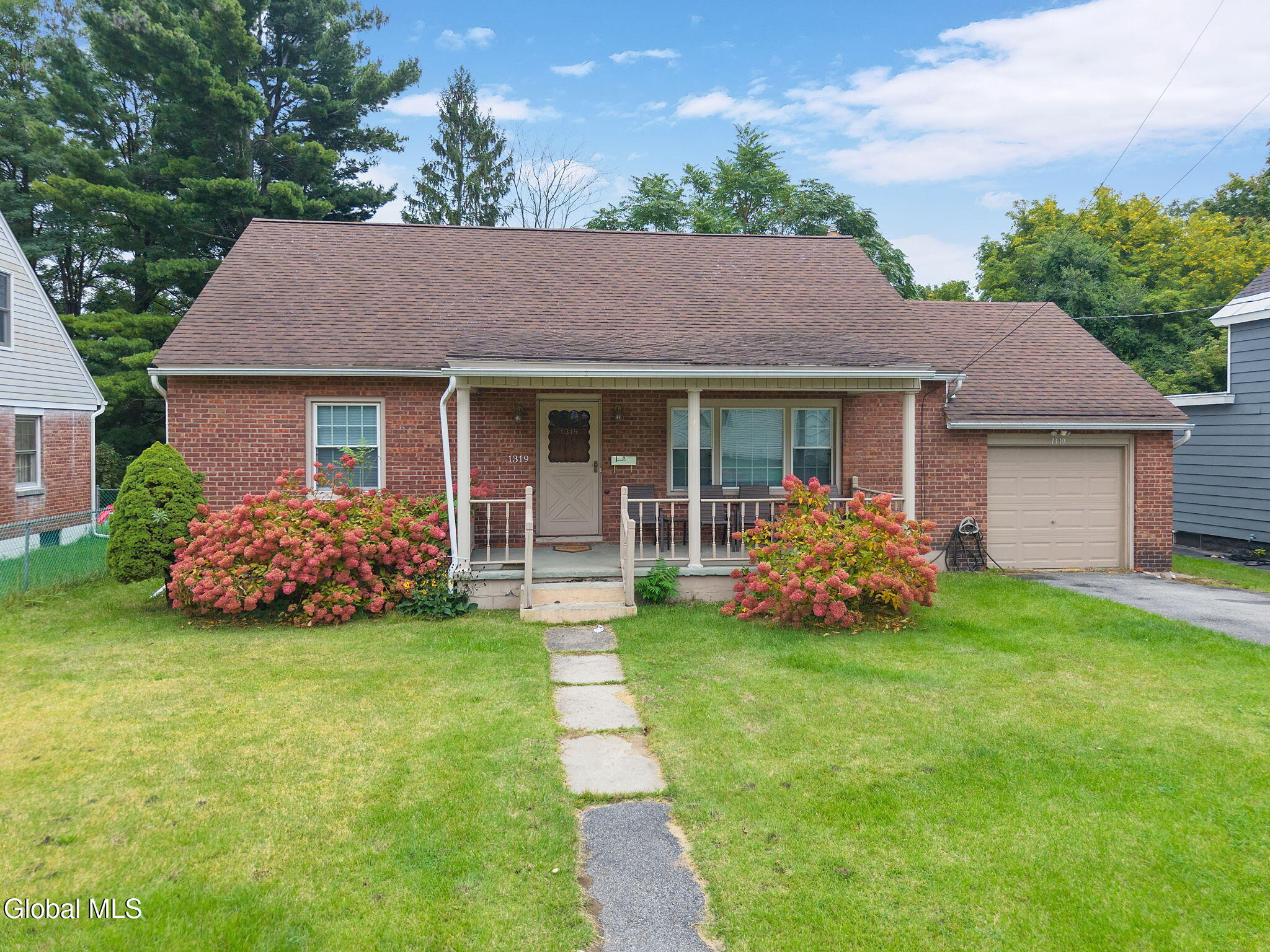 1319 Bradford Street — photo