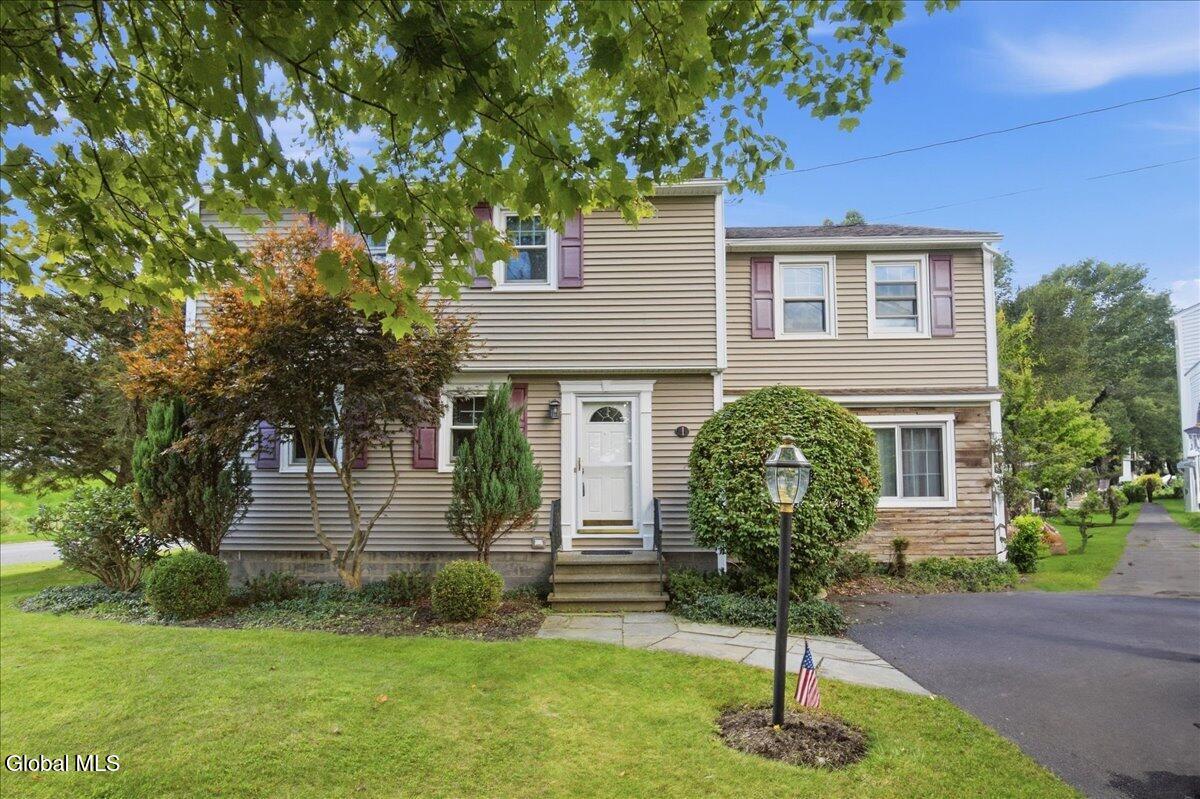 1 Hillview Court — photo