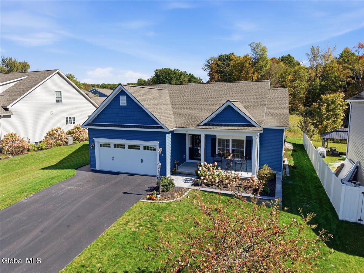 21 Woodlake Drive — photo