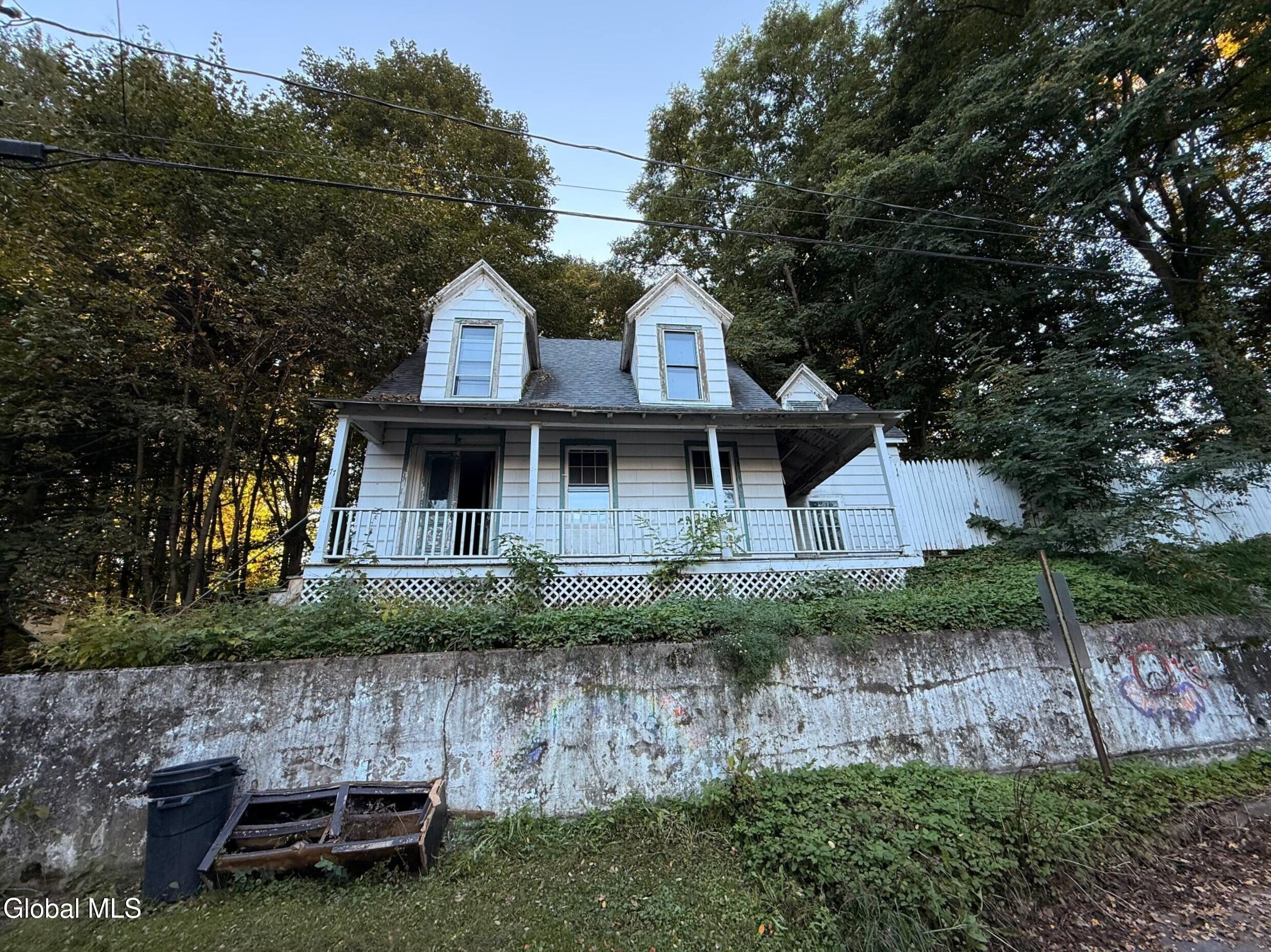77 Mohawk Street — photo