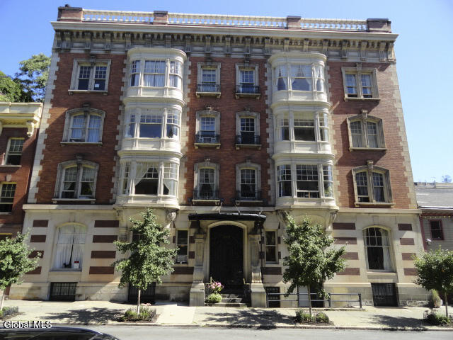 355 State Street, 4Ef — photo