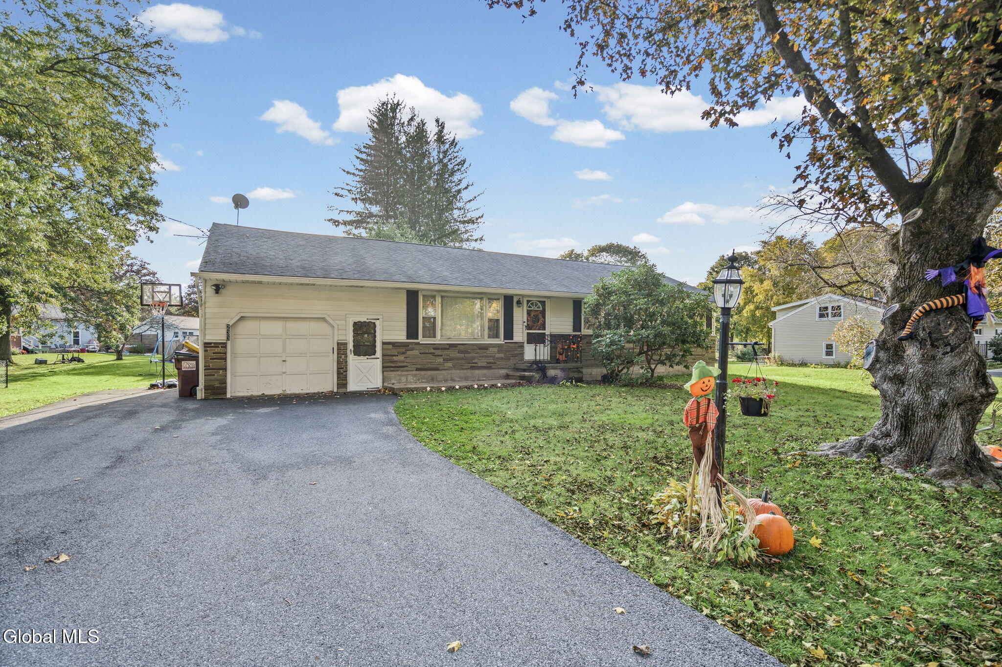 233 Stage Road — photo