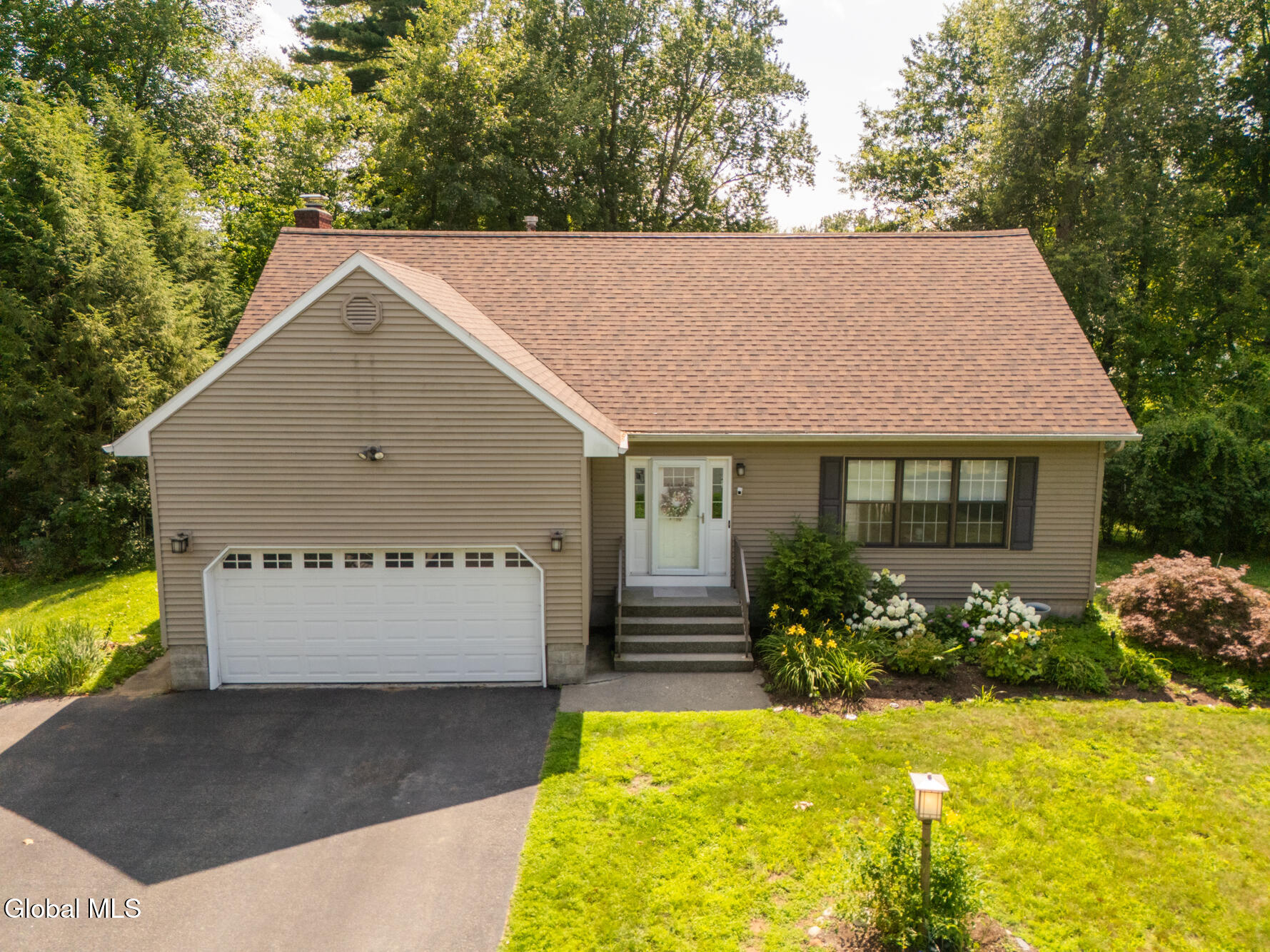 35 Nancy Theresa Terrace — photo