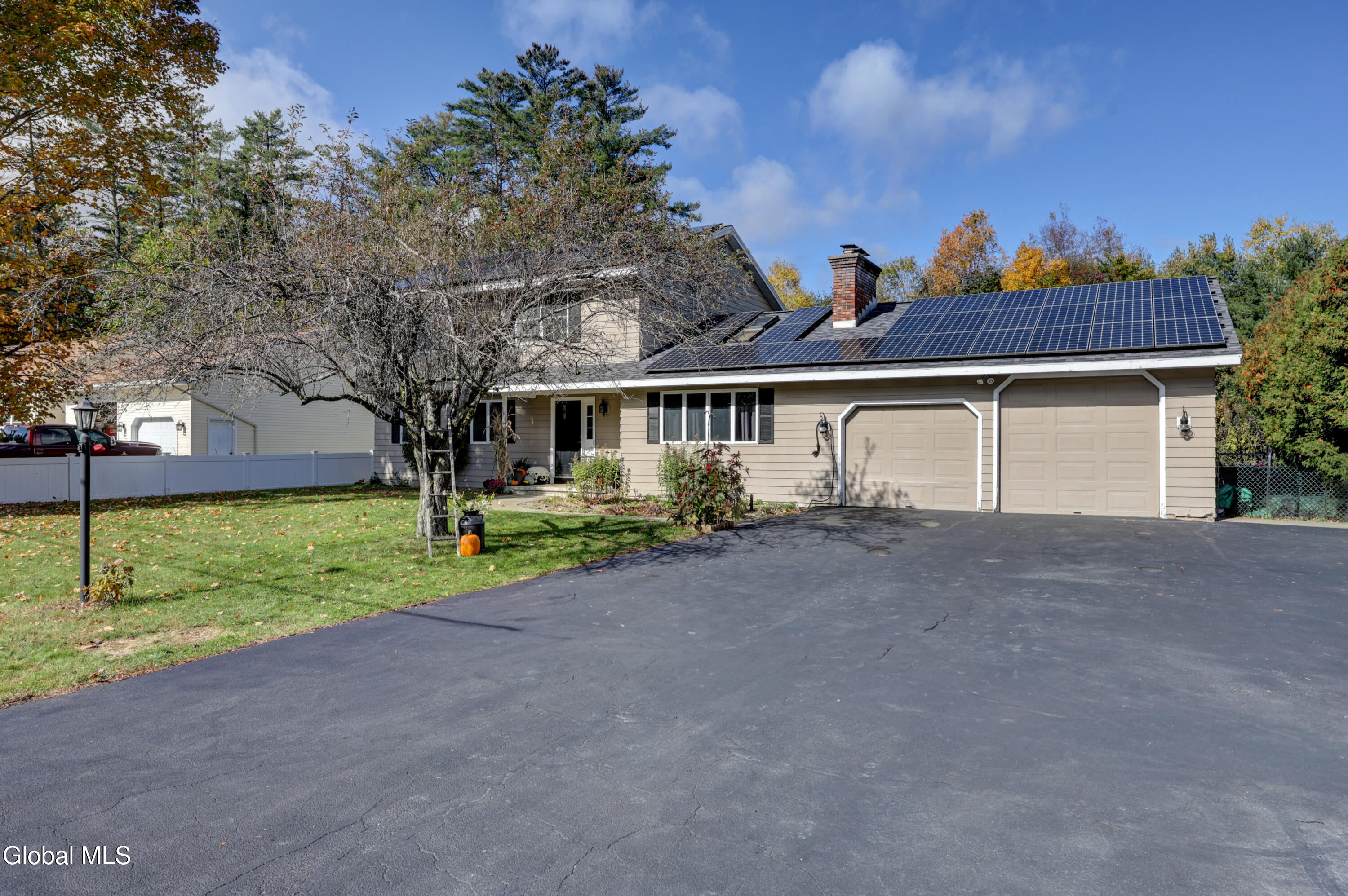 27 Orton Drive — photo