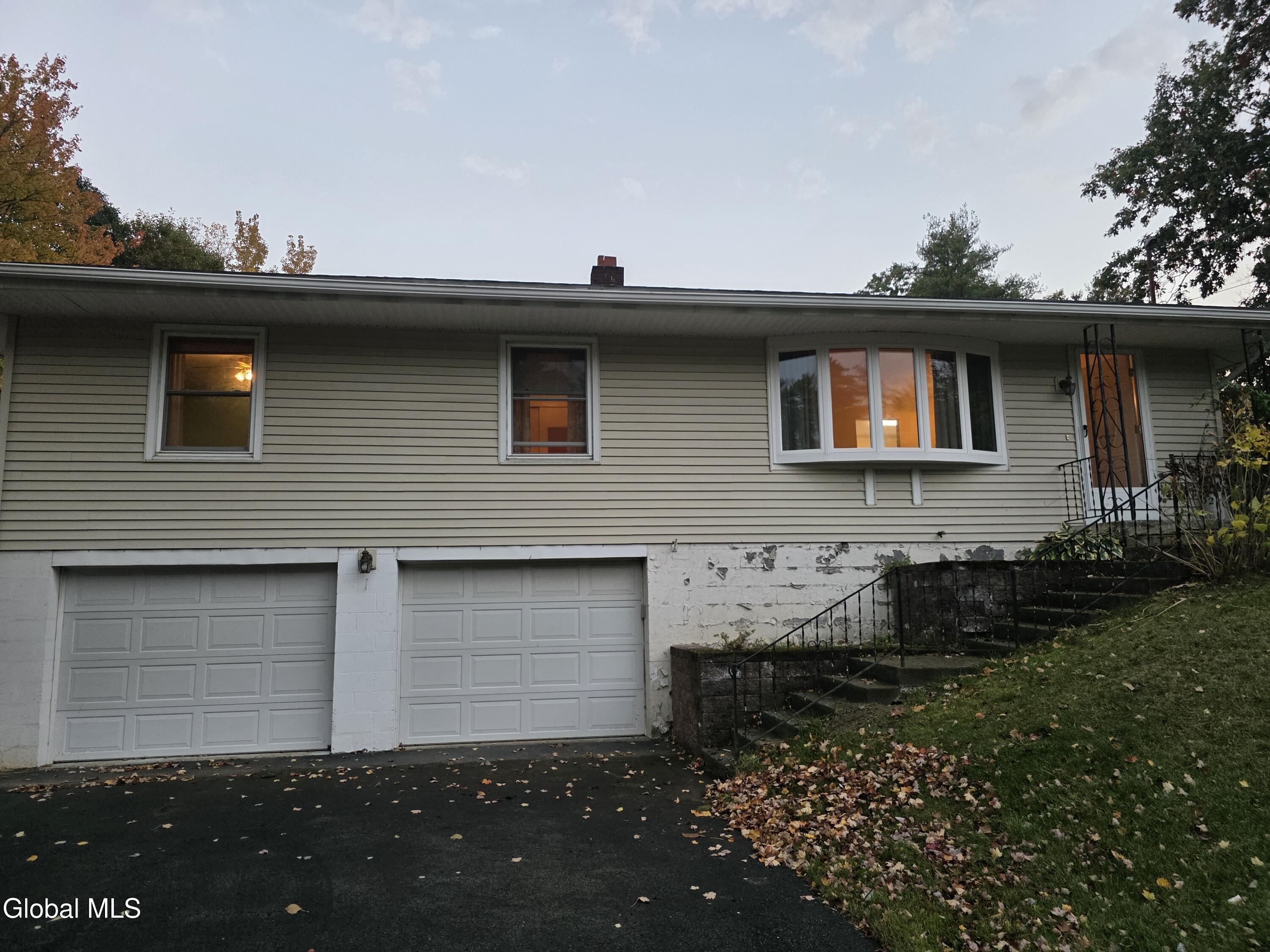 32 New Shaker Road — photo