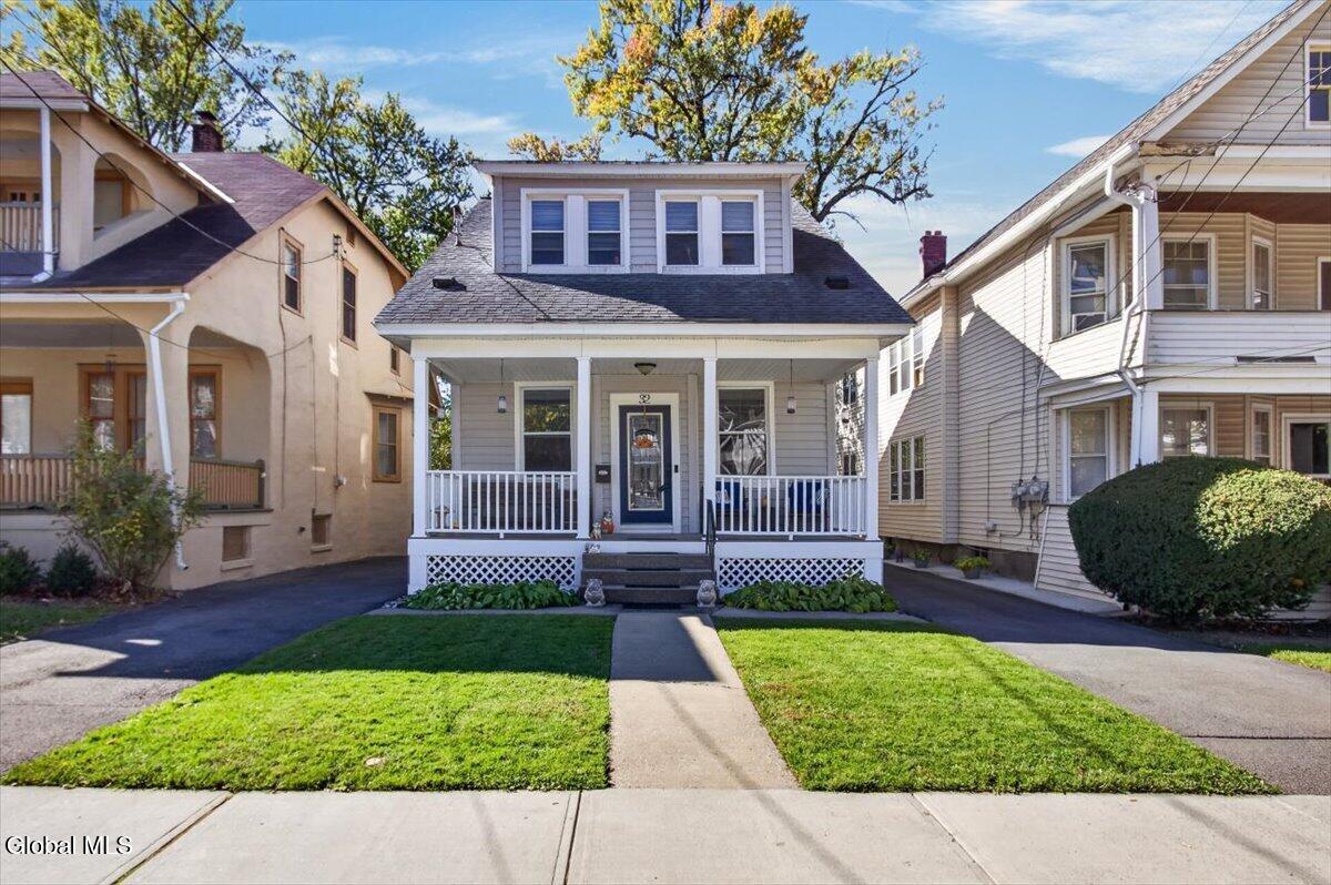 32 Cuyler Avenue — photo