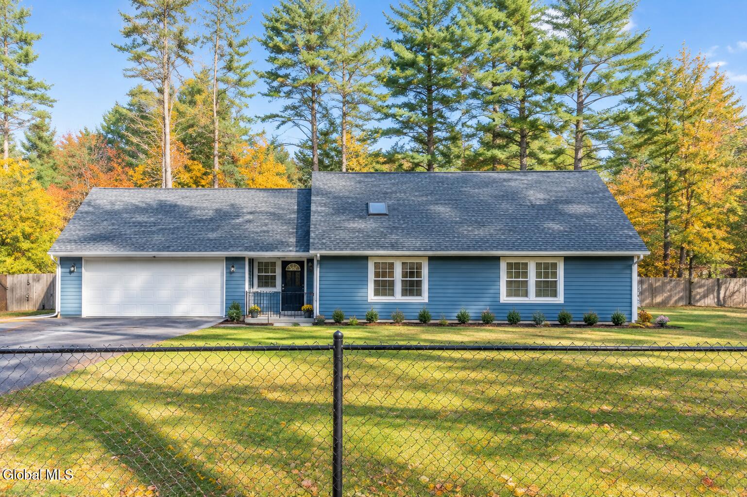 24 Peggy Ann Road — photo