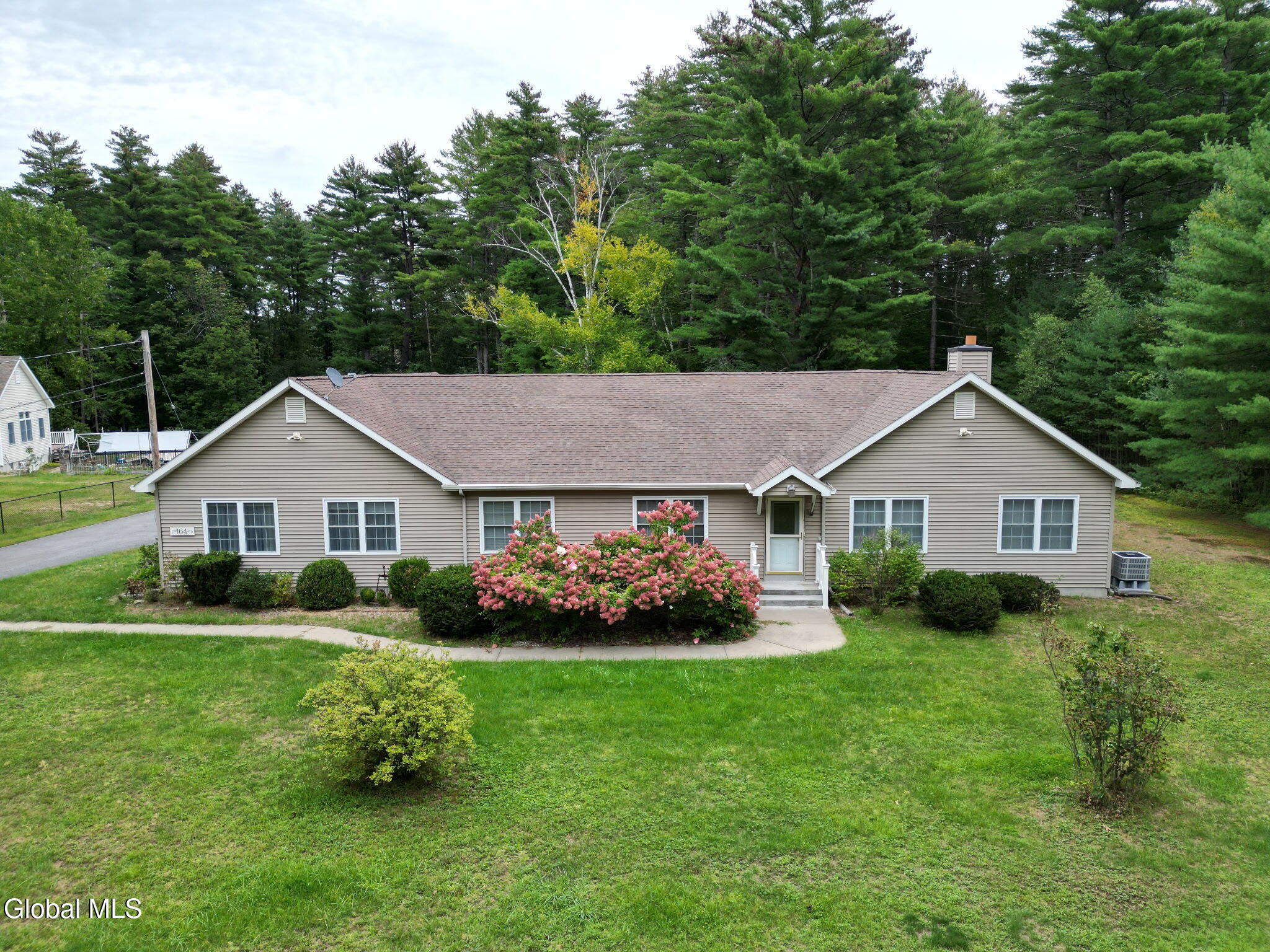164 West Mountain Road — photo