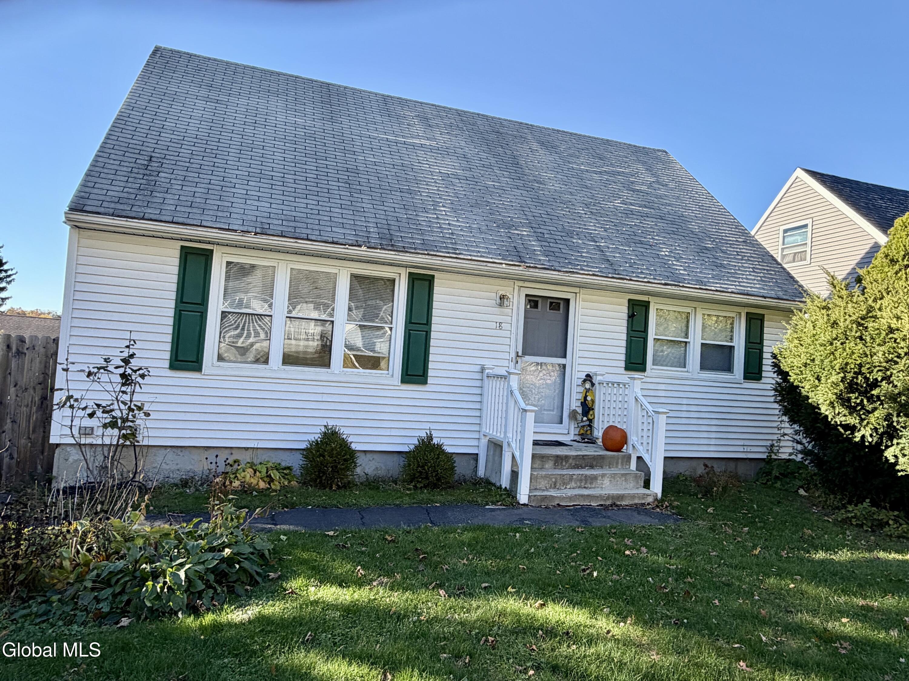 18 James Lane — photo