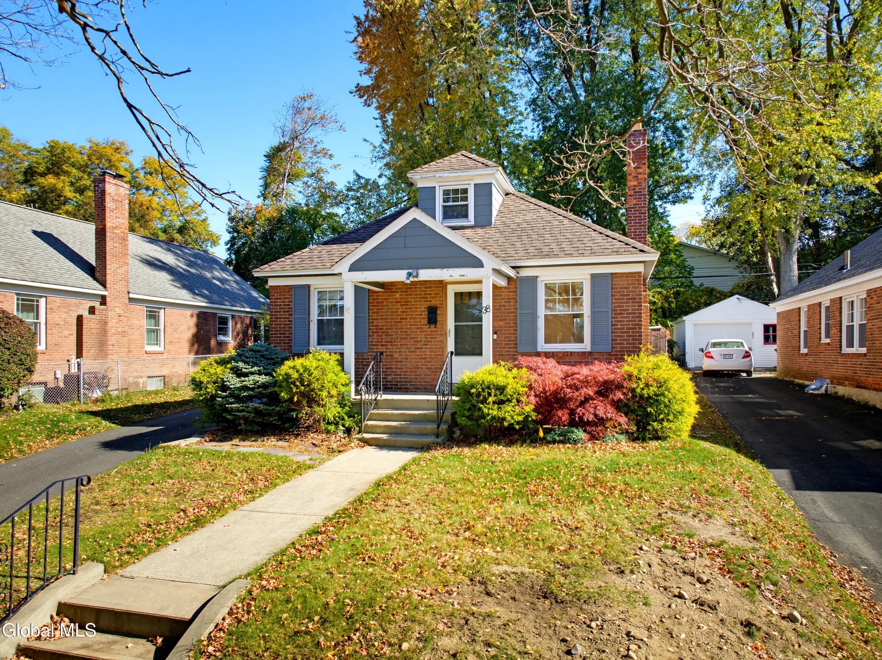 38 Pointview Drive — photo