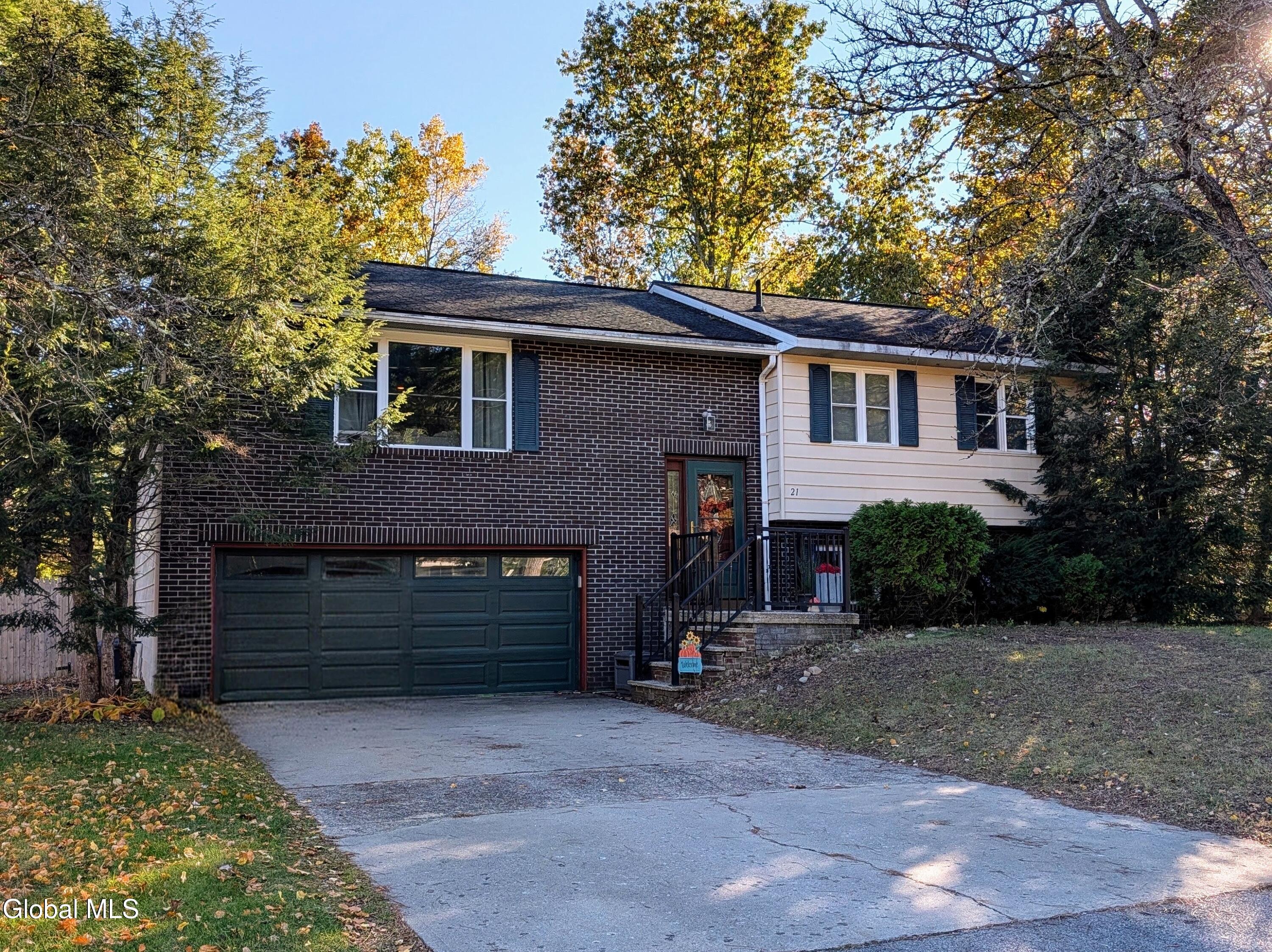 21 Bonner Drive, Queensbury, NY 12804 | Realty.com