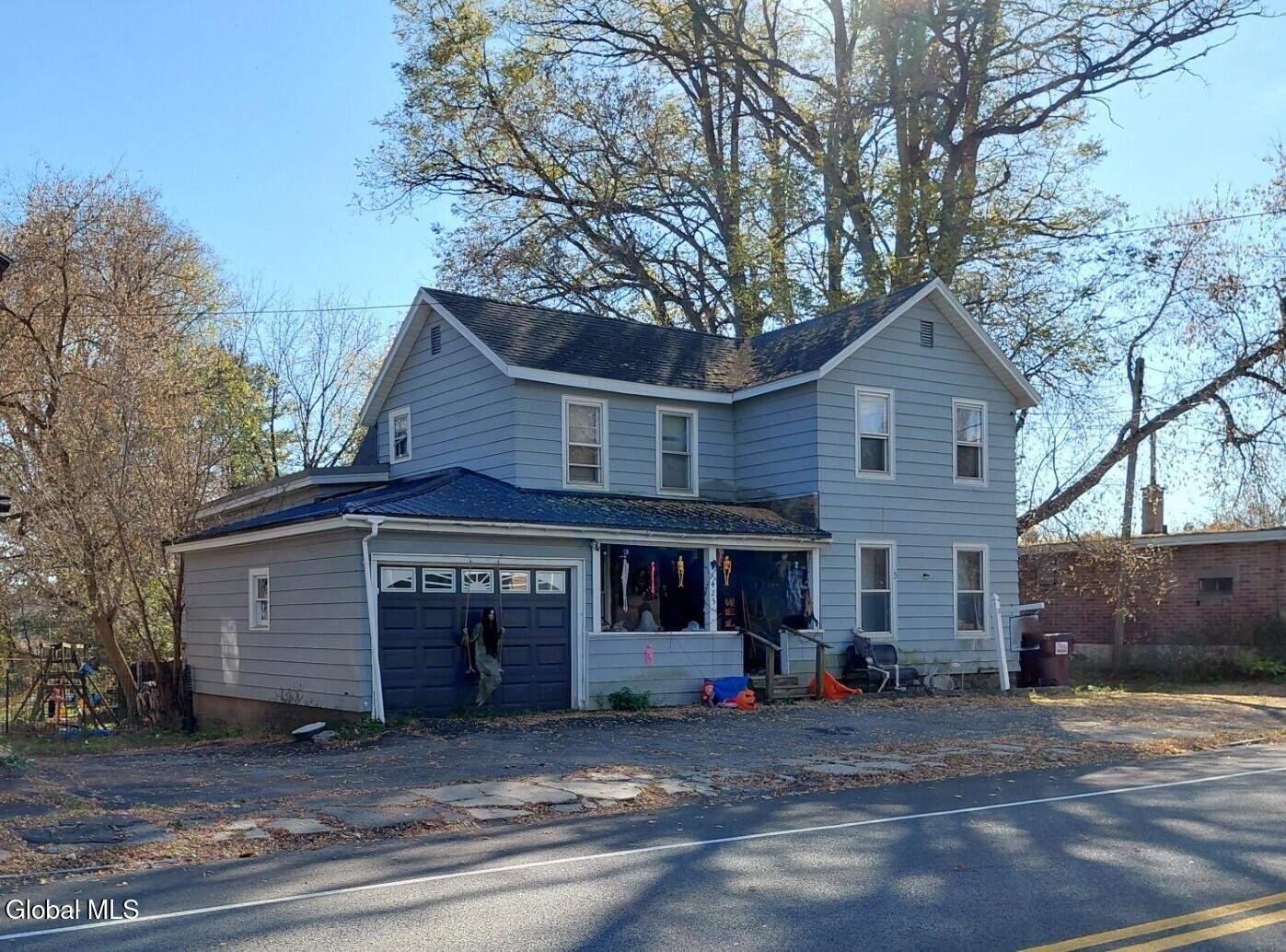 425 S Main Street — photo