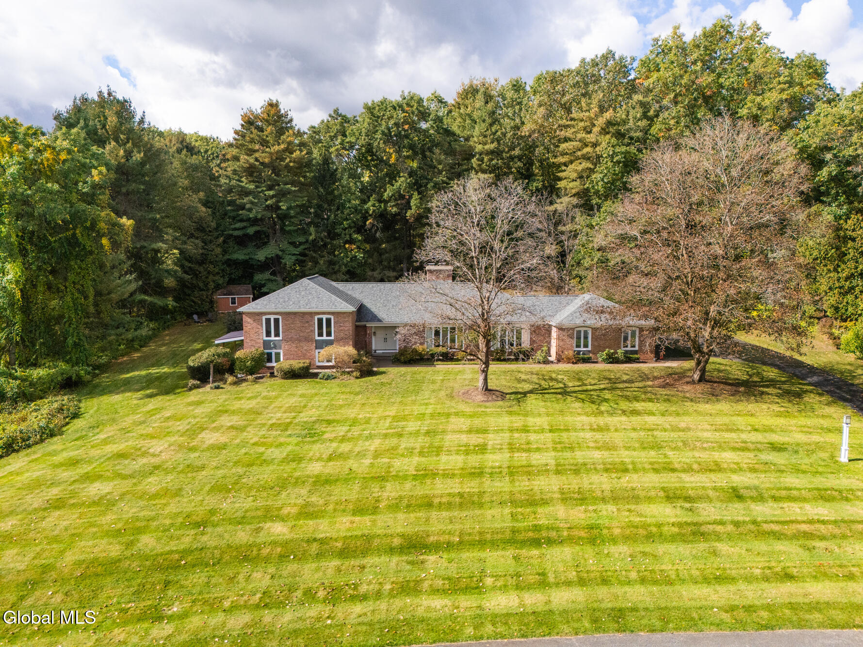 7 Orchard Drive — photo