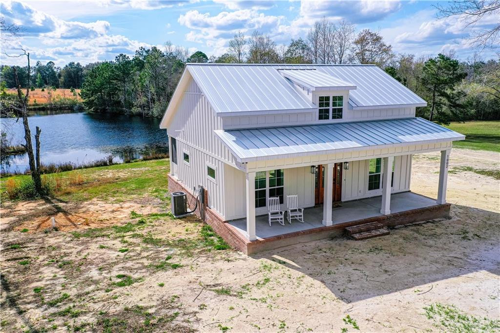 1002 Azalea Drive — photo