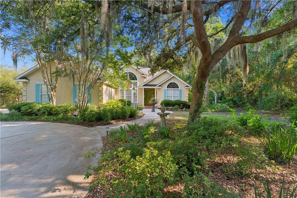 390 Harbor View Drive — photo