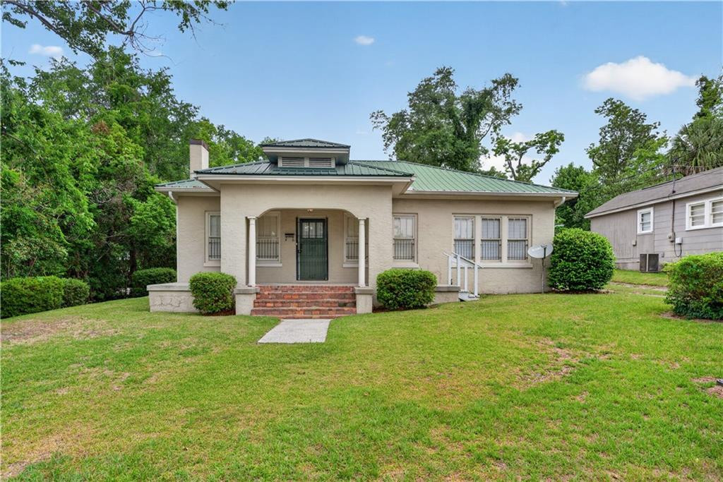 417 E Sellers Street E — photo
