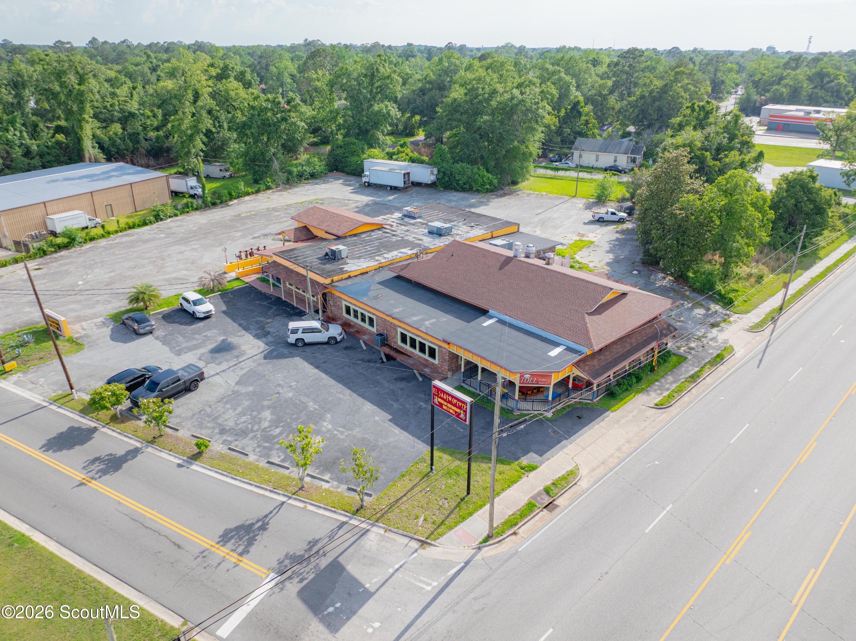 1506 Memorial Drive — photo