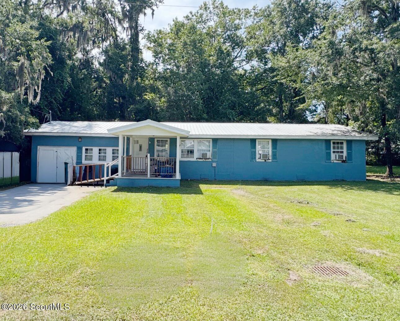 151 Taylors Drive — photo
