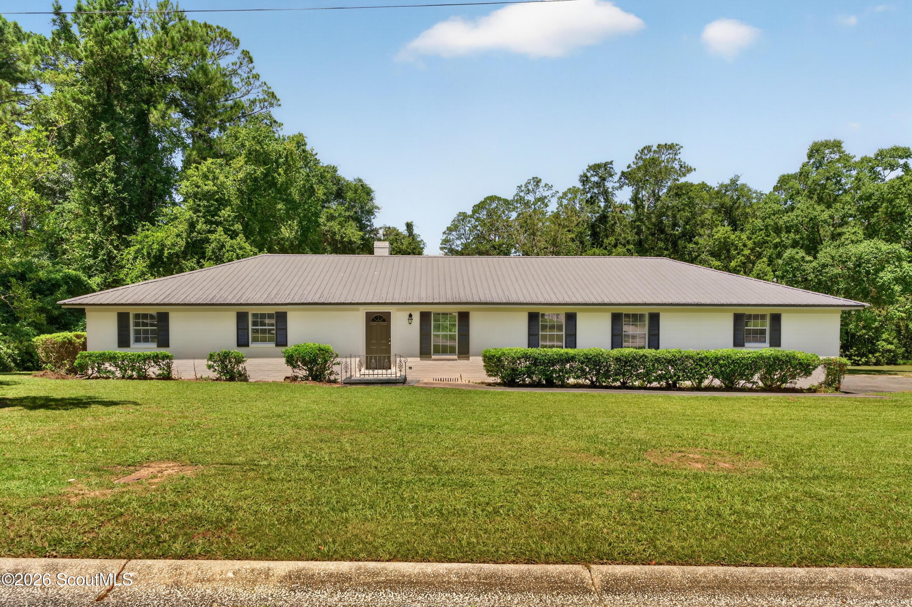 1709 Marshall Drive — photo