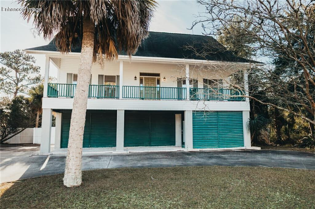 102 Lanier Island Circle — photo