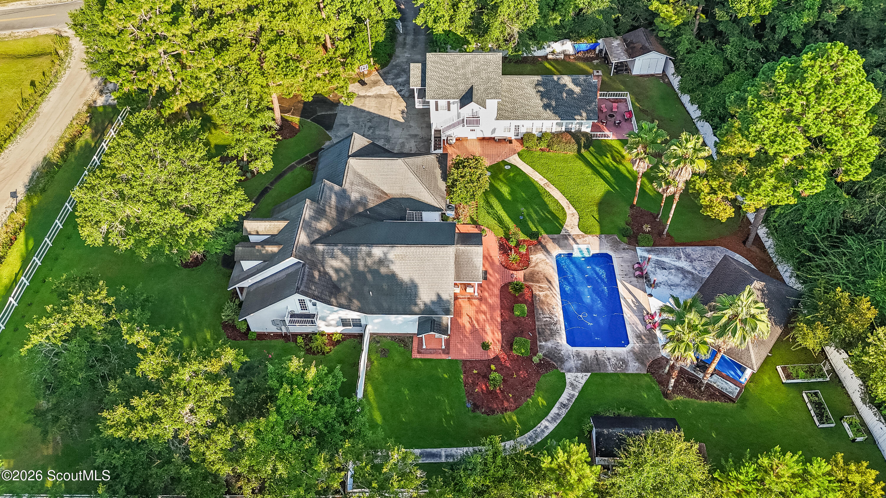 322 Damon Drive — photo