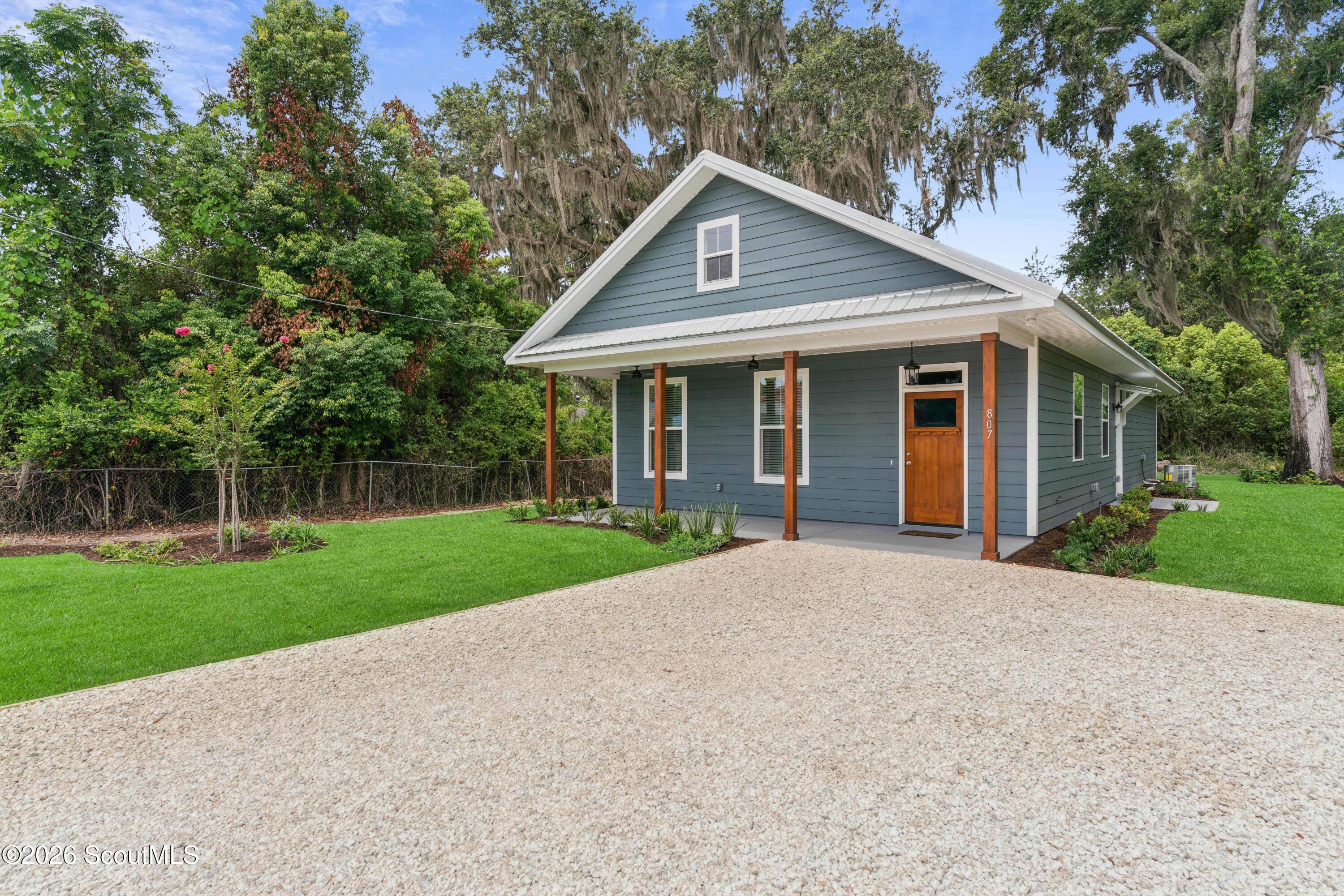 807 Elbert Street — photo