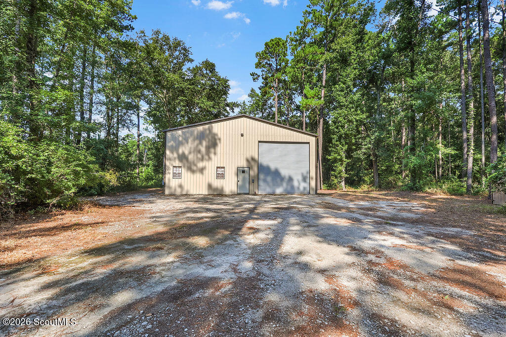 1403 NE Captains Cove Road NE — photo