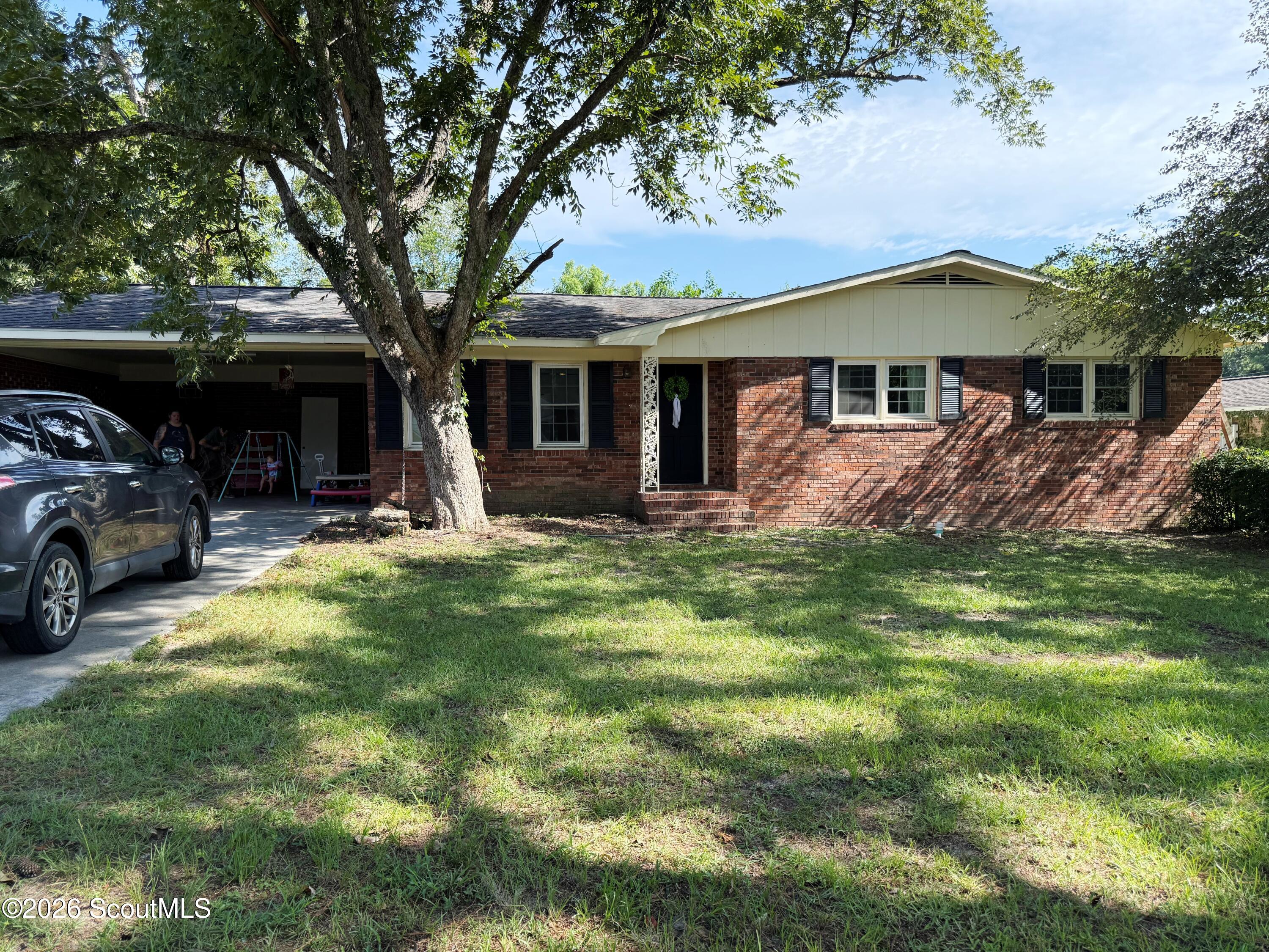 305 Purdom Drive — photo