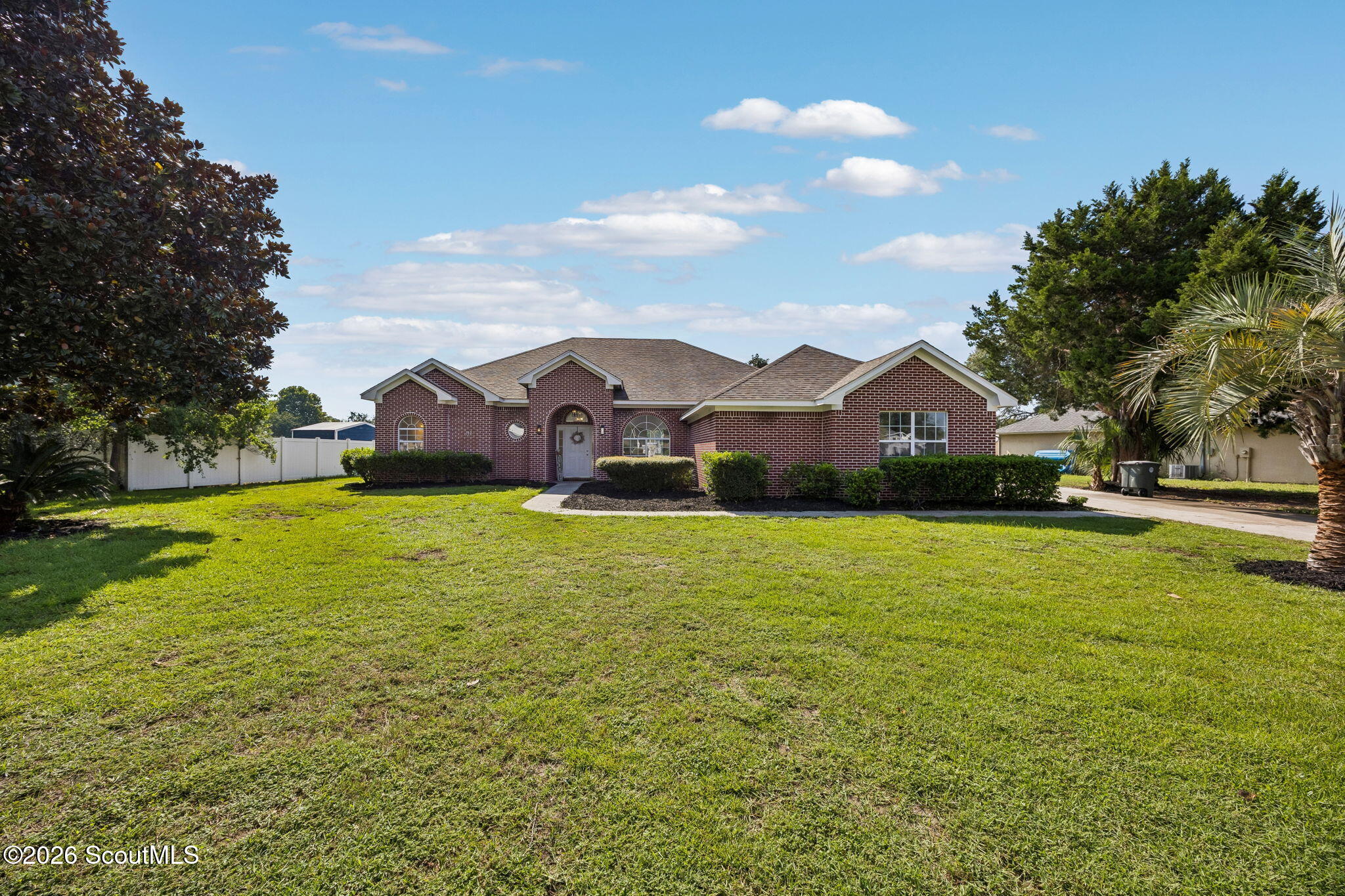 117 Lake Manor Drive — photo