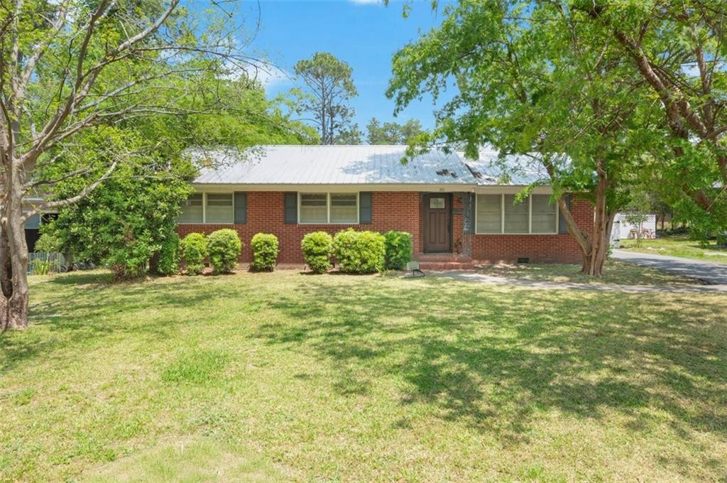 1011 Cherokee Circle — photo