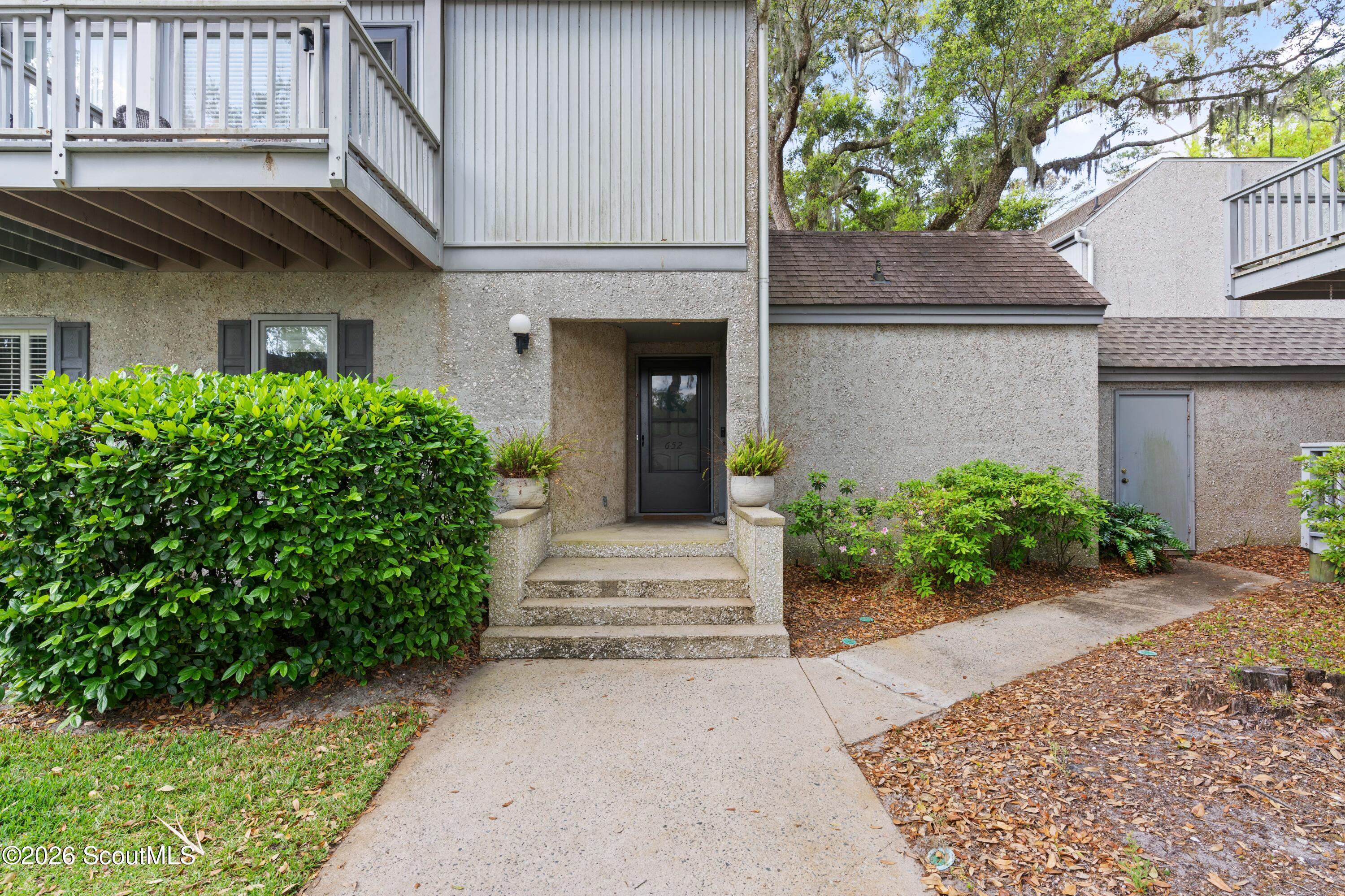 652 N Golf Villas — photo
